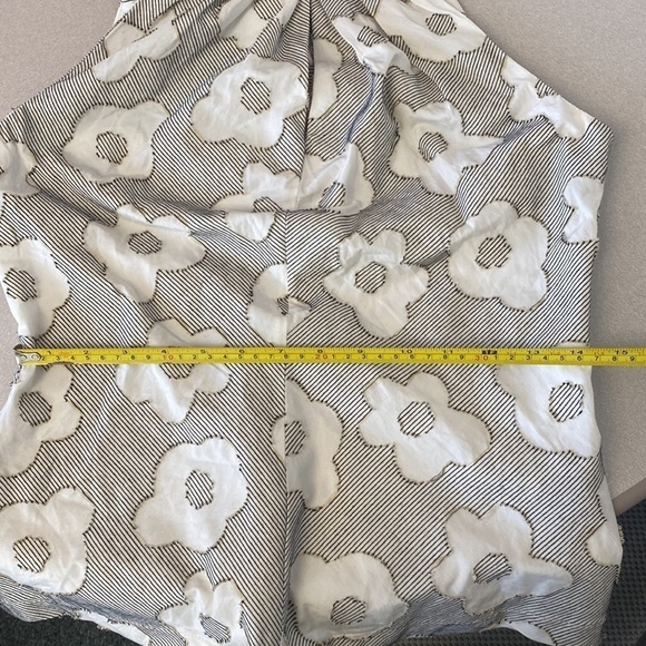 Eva Franco  Ella Floral Tank Blouse in Poundcake Grey White Halter Size 10 - Picture 10 of 15